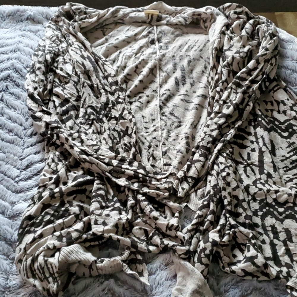 Billabong cardigan